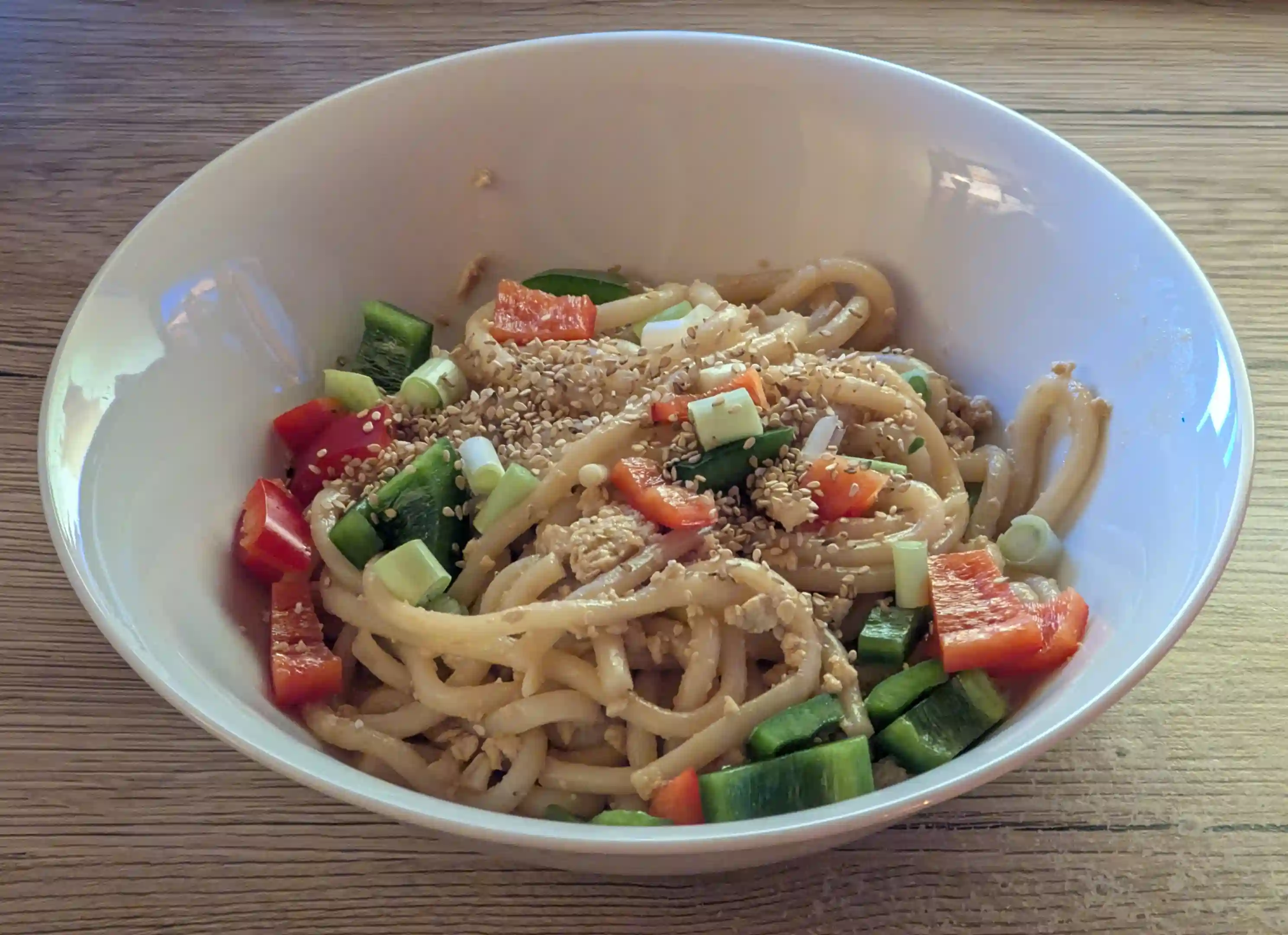 Udon Nudeln mit Tofu und Knoblauch